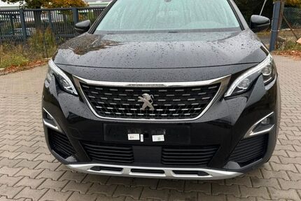 Peugeot 5008 144.463 km 15.200 € Berlin 12351