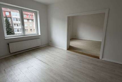 Wohnung Hannover List - 4 Zimmer, 121 m&sup2;, 1.100&euro; | Angebot:27313202
