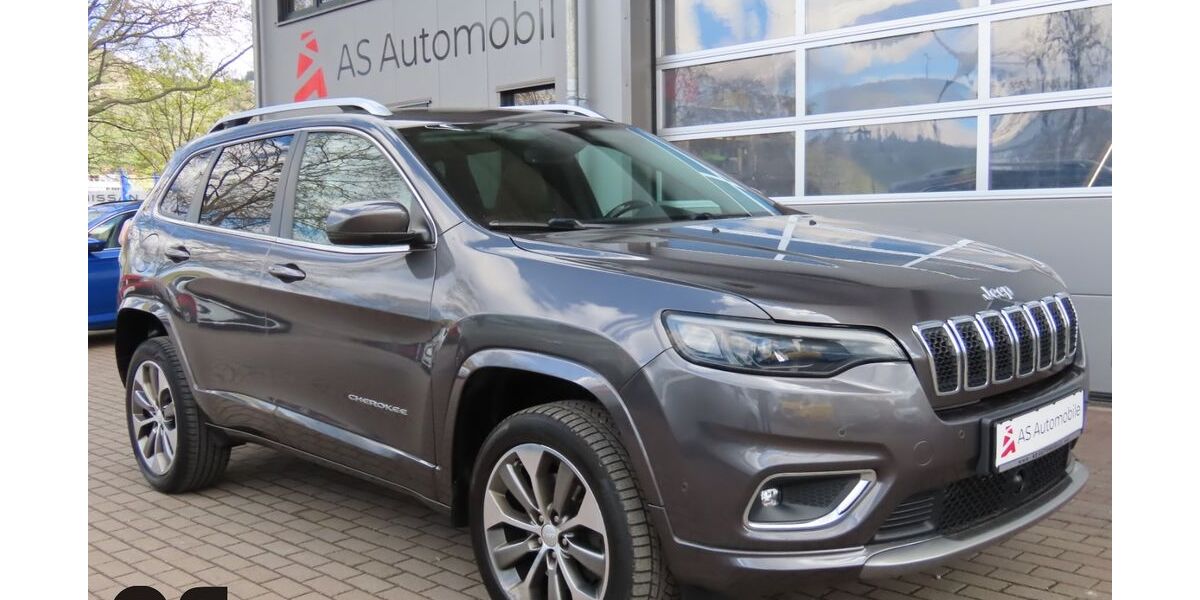 Jeep Cherokee 101.000 km 15.590 &euro; Stuttgart 70329