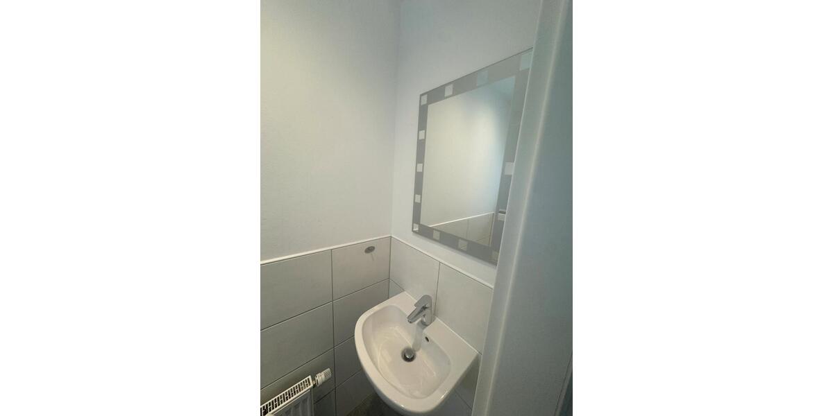 Reihenhaus Essingen - 5 Zimmer, 140 m&sup2;, 400.000&euro; | Angebot:27156393