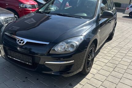 Hyundai i30 206.112 km 2.999 &euro; Radolfzell 78315