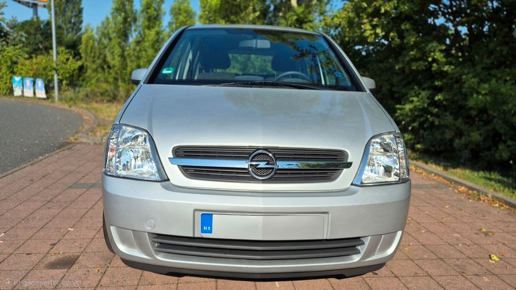 Opel Meriva 30.200 km 3.999 &euro; Rüsselsheim am Main 65428