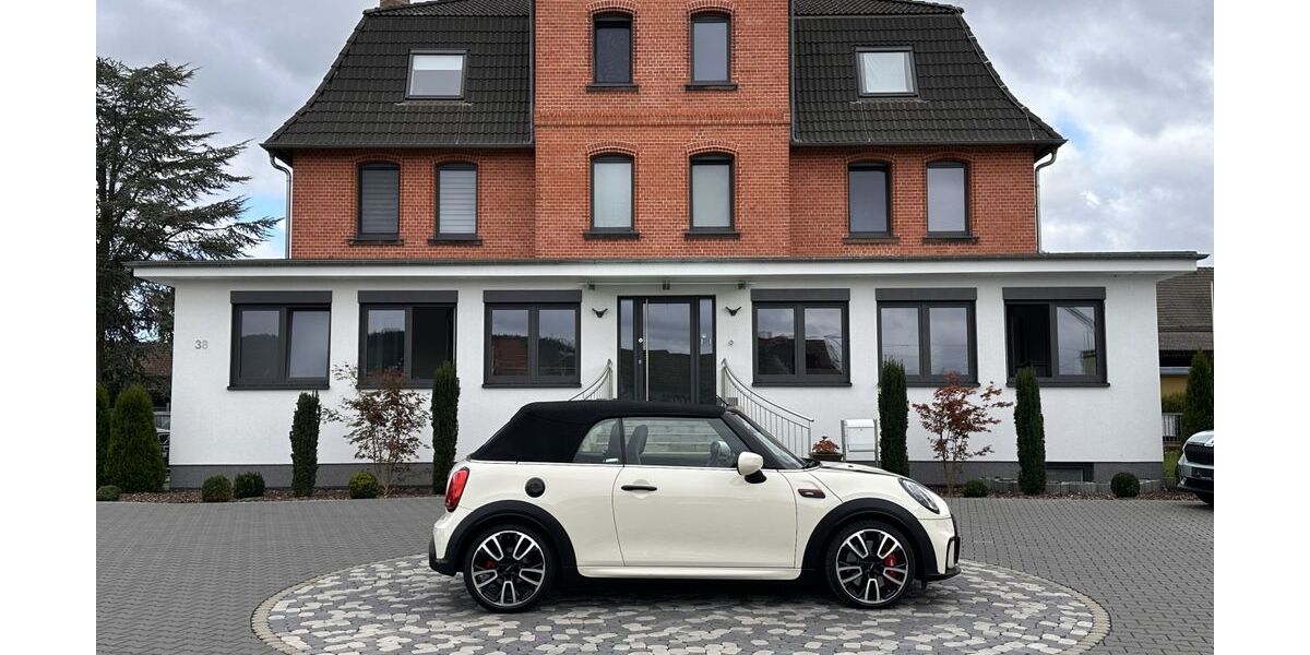 Mini John Cooper Works Cabrio 156.550 km 22.950 &euro; Rotenburg Lispenhausen 36199