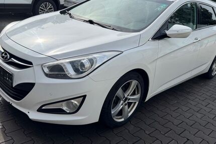 Hyundai i40 236.544 km 4.950 &euro; Achstetten 88480