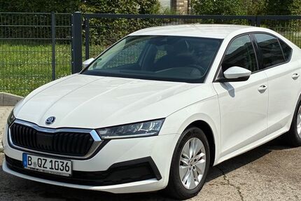 Skoda Octavia 185.417 km 11.900 &euro; Berlin 12439