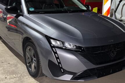 Peugeot 308 126.500 km 12.800 &euro; Köln 51143