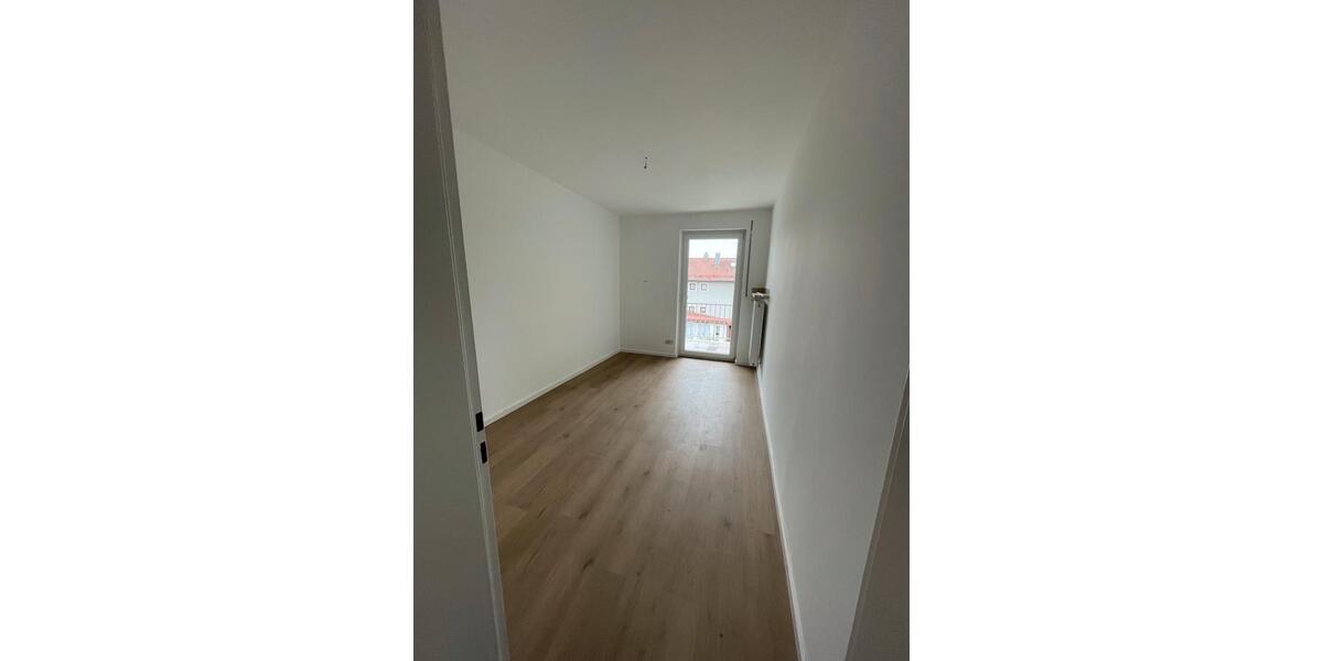 Doppelhaushälfte Bad Abbach - 5 Zimmer, 130 m&sup2;, 1.900&euro; | Angebot:25399314