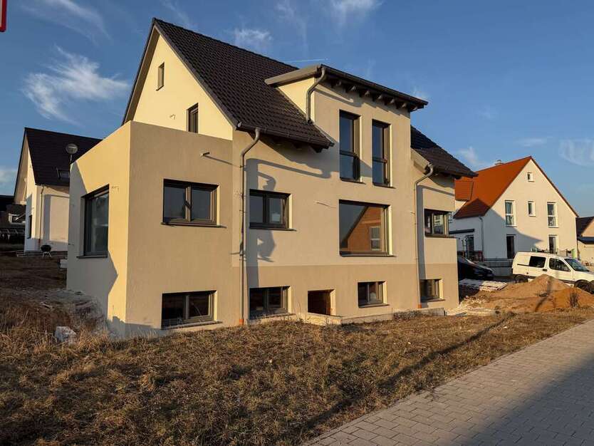 Haus zum Kaufen in Aurachtal 895.000 € 237 m²