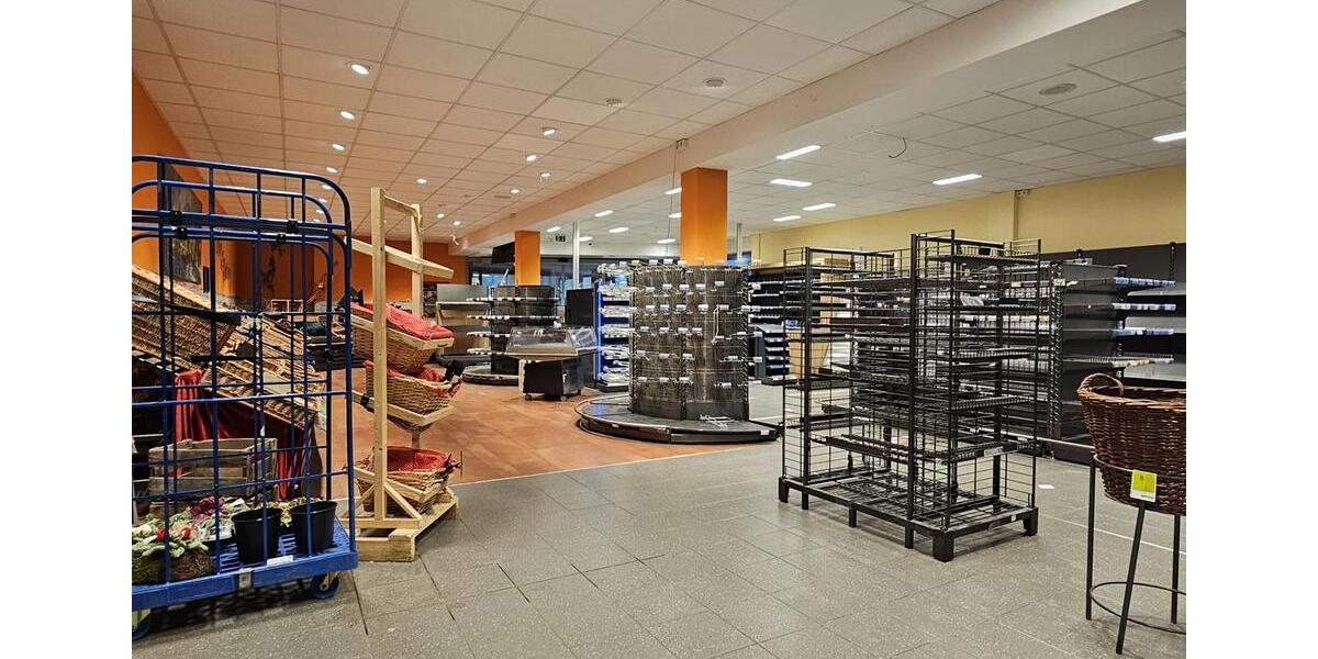 Werbewirksame Einzelhandelsfläche am Rande der Schwabacher Innenstadt zimmer