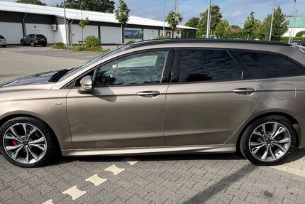 Ford Mondeo 197.040 km 12.900 &euro; Kevelaer 47623