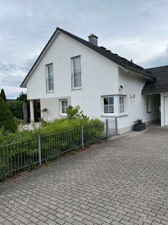 Haus zum Kaufen in Weiden 650.000 € 140 m²
