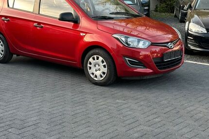 Hyundai i20 68.500 km 5.900 &euro; Fuldatal 34233