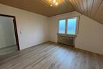 Dachgeschoßwohnung Porta Westfalica - 4 Zimmer, 85 m&sup2;, 690&euro; | Angebot:26621392