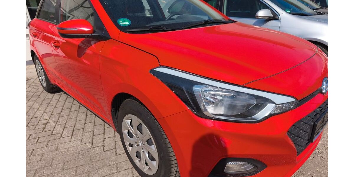 Hyundai i20 62.500 km 8.990 &euro; Lörrach 79539