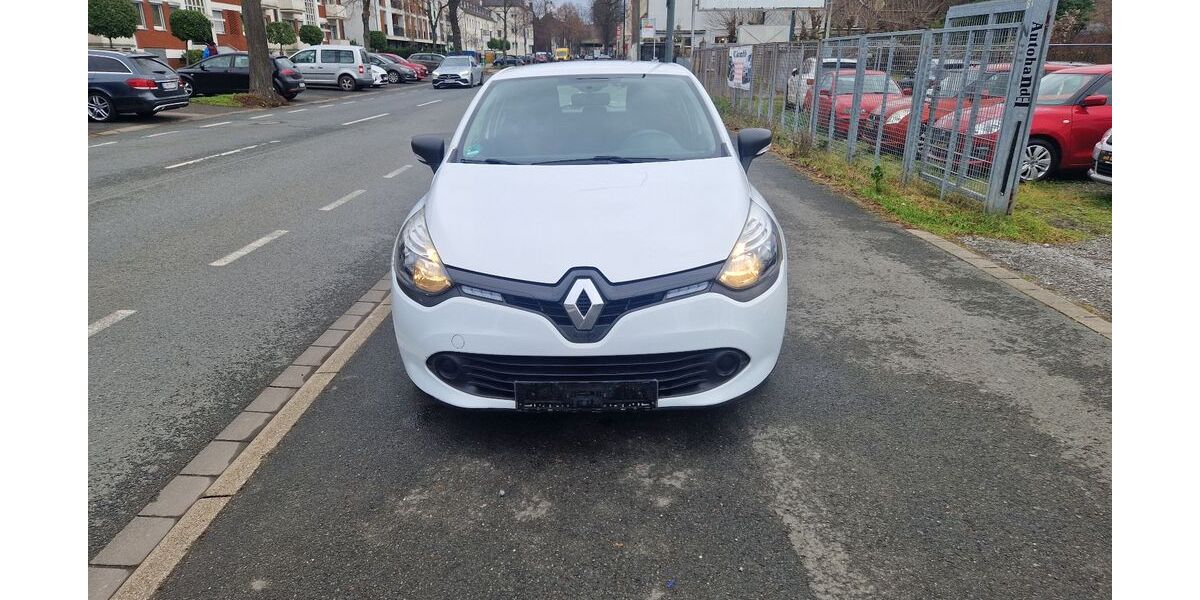 Renault Clio 66.967 km 6.500 &euro; Düsseldorf 40549