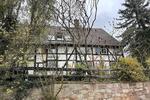 Einfamilienhaus Bad Arolsen - 6 Zimmer, 350 m&sup2;, 195.000&euro; | Angebot:24253552