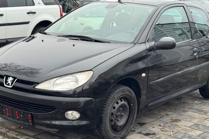 Peugeot 206 156.000 km 1.999 &euro; Ludwigshafen 67071