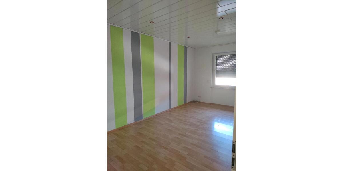 Etagenwohnung Pforzheim Nordstadt - 4 Zimmer, 113 m&sup2;, 298.000&euro; | Angebot:27085451