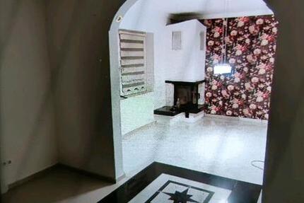 Haus Nentershausen - 5 Zimmer, 120 m&sup2;, 850&euro; | Angebot:24976271