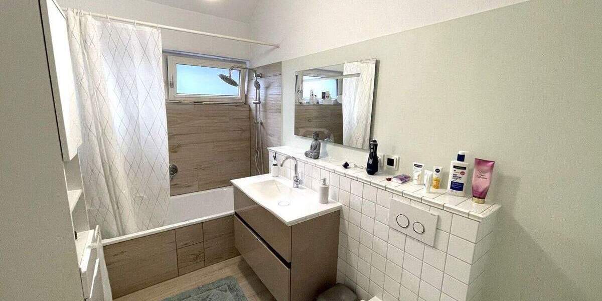 Modernes Reihenendhaus mit viel Platz und eingewachsenem Sonnengarten für viel Privatsphäre 5 zimmer