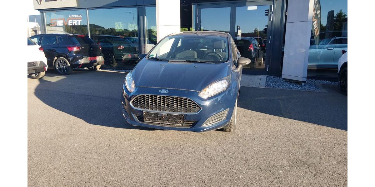 Ford Fiesta 138.200 km 5.499 &euro; Barntrup 32683