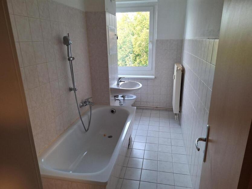 Schöne helle 4.-Zimmer Wohnung KDB mit Blick ins Grüne zimmer