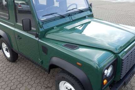 Land Rover Defender 53.410 km 39.900 € Bergisch Gladbach 51469