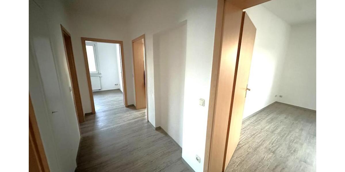 Ihr neues Zuhause: 3-Raum-Wohnung mit Balkon und Bad mit Dusche & Wanne! - Etagenwohnung Gera Debschwitz | Angebot:26846548