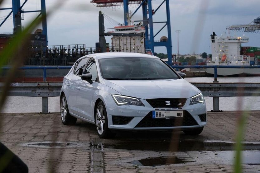 Seat Leon 120.650 km 18.000 € Hamburg 22529
