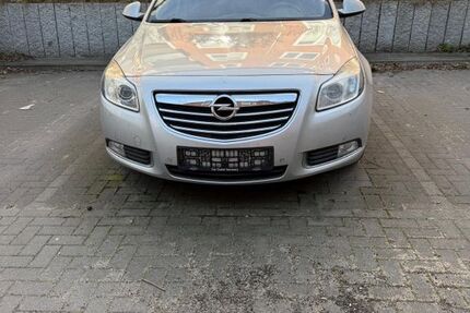 Opel Insignia 190.206 km 3.200 &euro; Hamburg 22083