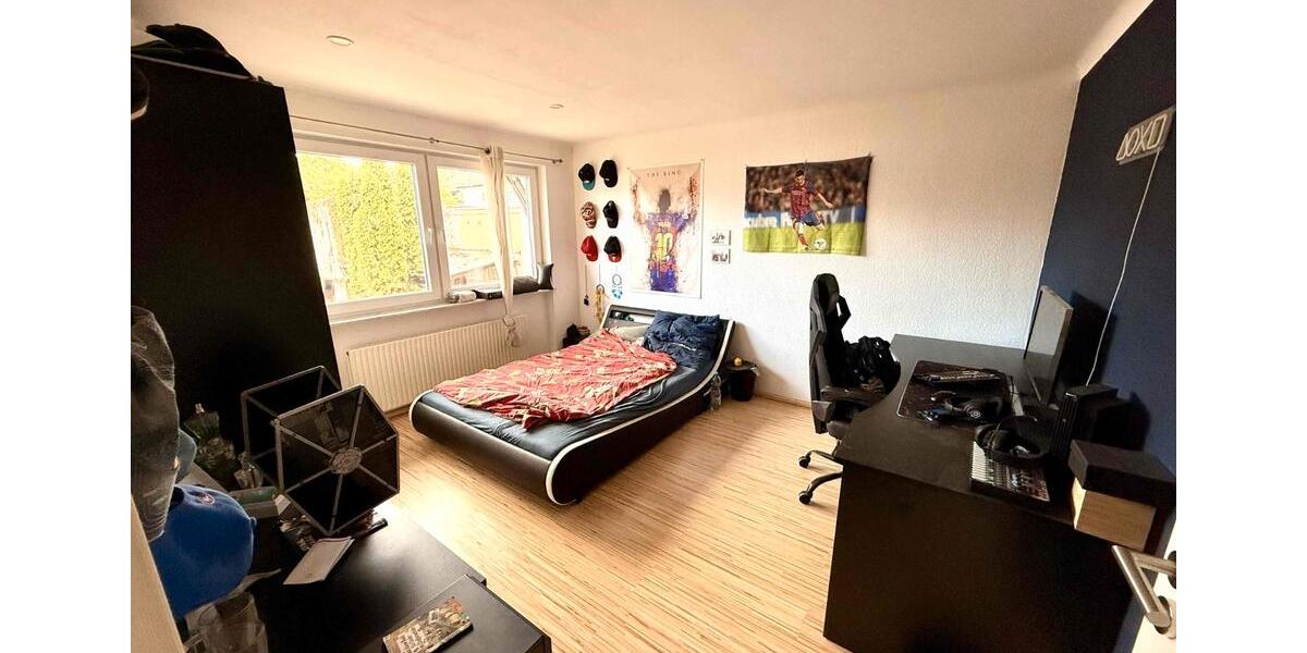 Reihenhaus Neckarsulm - 6.5 Zimmer, 186 m&sup2;, 1.850&euro; | Angebot:26625889
