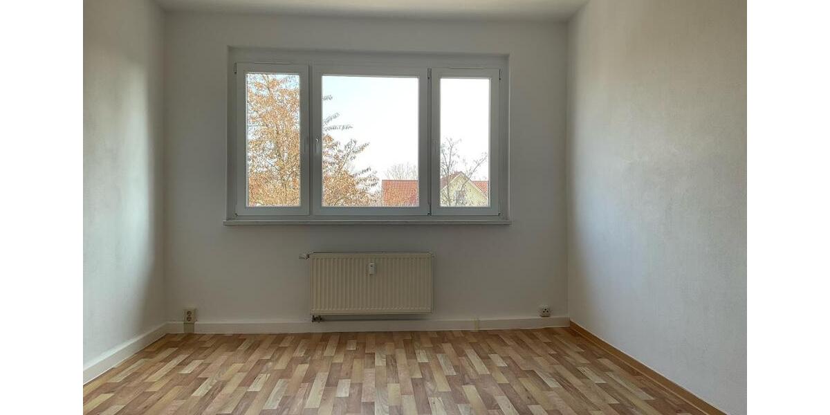 Etagenwohnung Bad Lauchstädt - 3 Zimmer, 58 m&sup2;, 379&euro; | Angebot:25417983