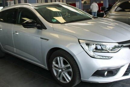 Renault Megane Grandtour TCe 140 GPF Limited 78.065 km 11.980 &euro; Euskirchen 53881