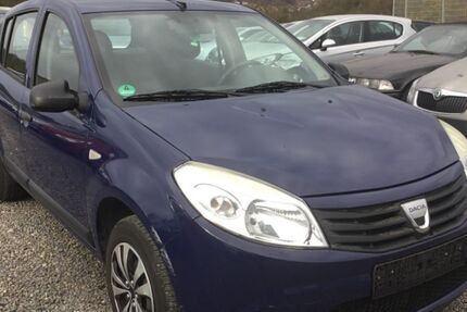 Dacia Sandero 105.000 km 1.999 € Wiesenbach 69257