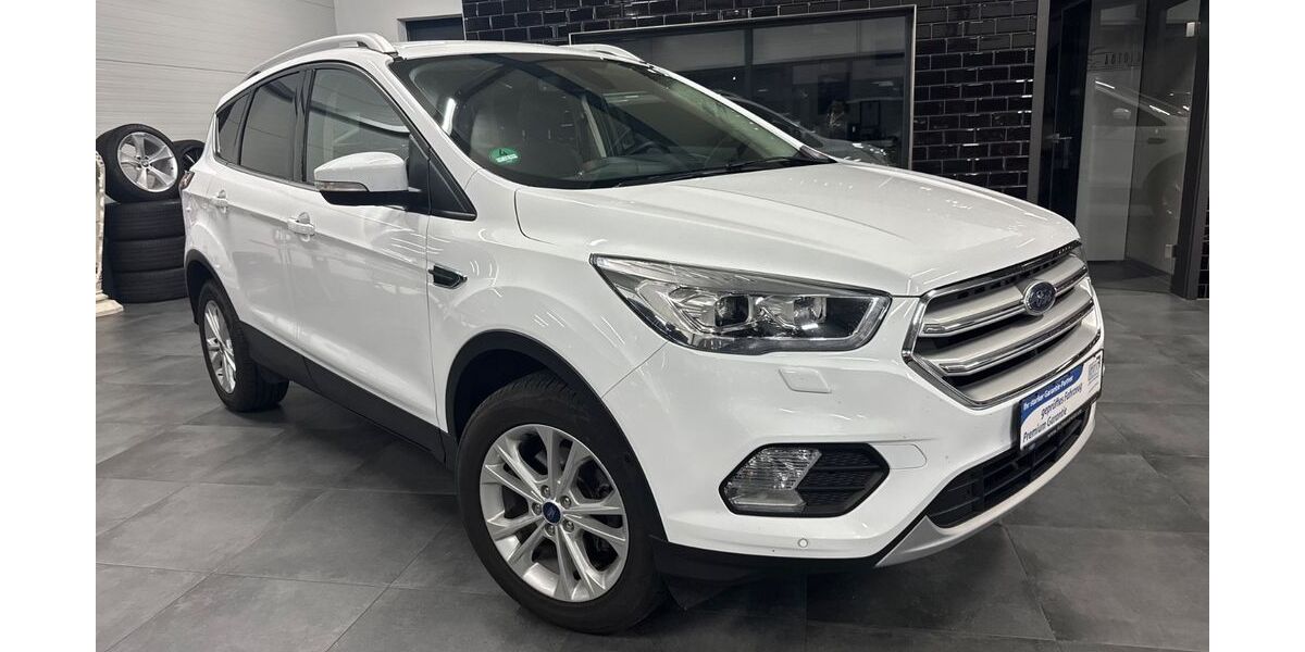 Ford Kuga 108.000 km 12.999 &euro; Weiden 92637