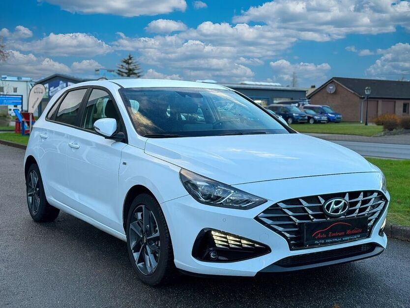 i30