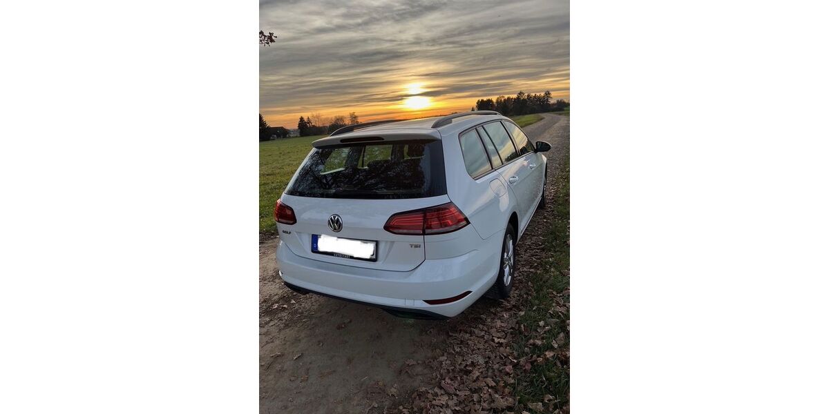 VW Golf 93.000 km 11.800 &euro; Neuhausen 73765