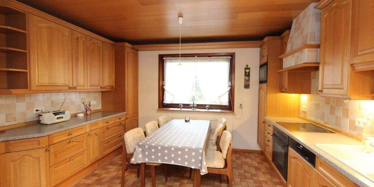 Einfamilienhaus Klixbüll - 7 Zimmer, 259 m&sup2;, 375.000&euro; | Angebot:25706533
