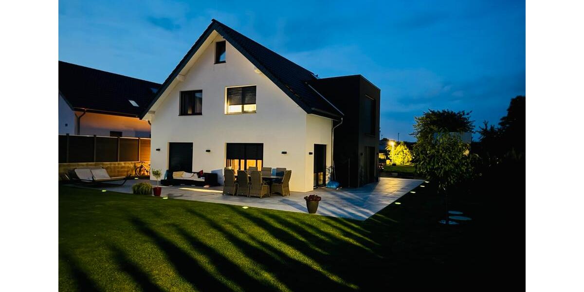 Einfamilienhaus Blomberg - 6 Zimmer, 220 m&sup2;, 649.000&euro; | Angebot:27071856
