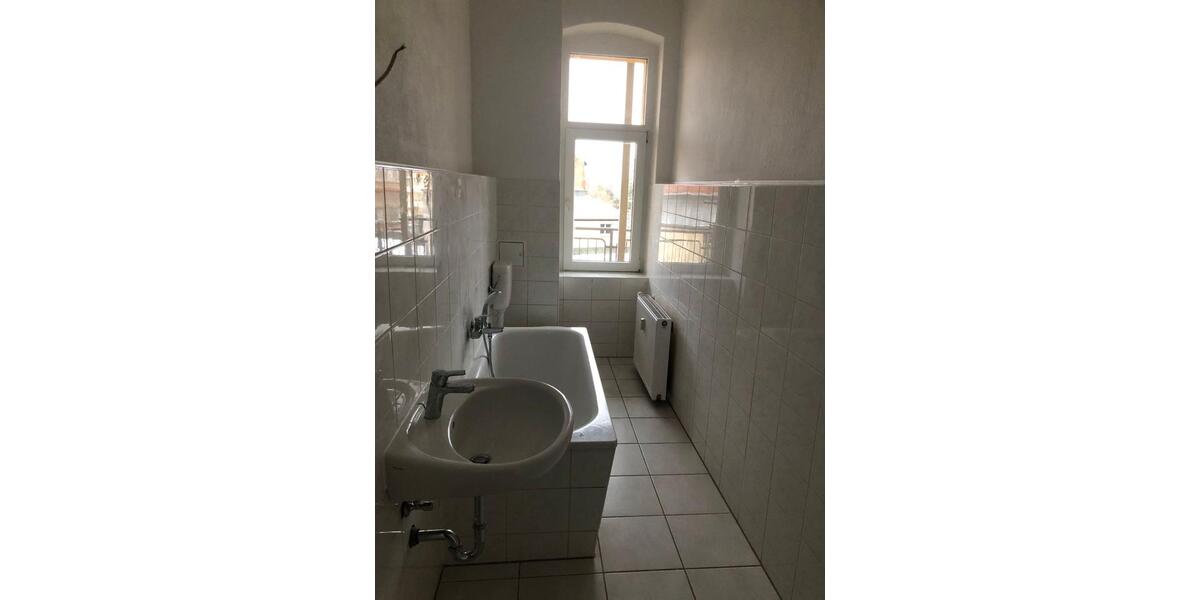 Etagenwohnung Weißenfels - 4 Zimmer, 105 m&sup2;, 625&euro; | Angebot:26407839