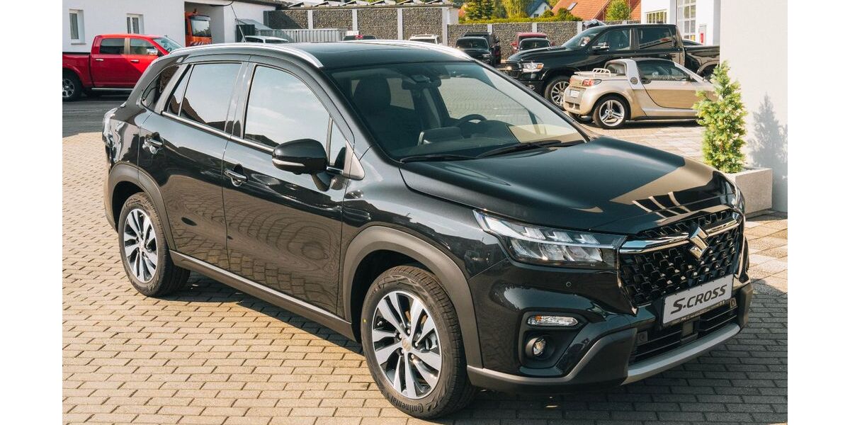 Suzuki (SX4) S-Cross 2.684 km 28.870 &euro; Landsberg OT Oppin 06188