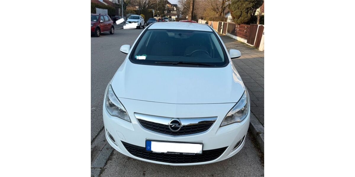 Opel Astra 77.000 km 4.300 &euro; München 81825