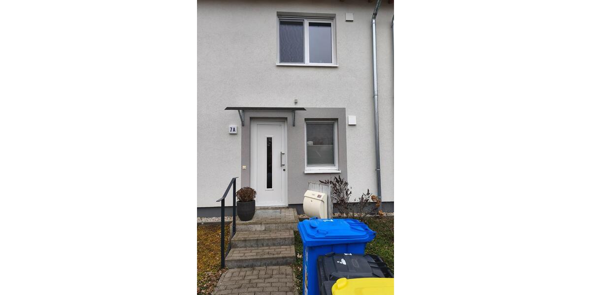 Reihenhaus Bernau bei Berlin - 3 Zimmer, 80 m&sup2;, 1.250&euro; | Angebot:25391806