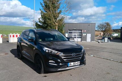Hyundai TUCSON 157.000 km 14.899 € Obermarchtal 89611