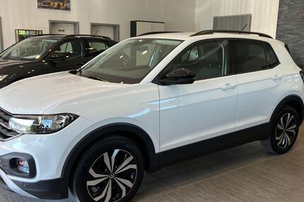 VW T-Cross 57.926 km 16.385 € Volkmarsen 34471