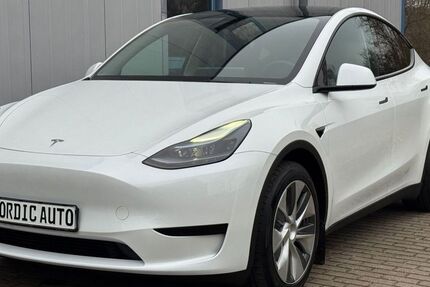 Tesla Model Y 13.900 km 33.995 &euro; Güstrow 18273