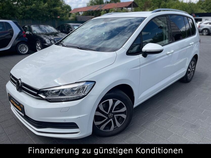 VW Touran 103.000 km 25.950 € Tübingen-Bühl 72072