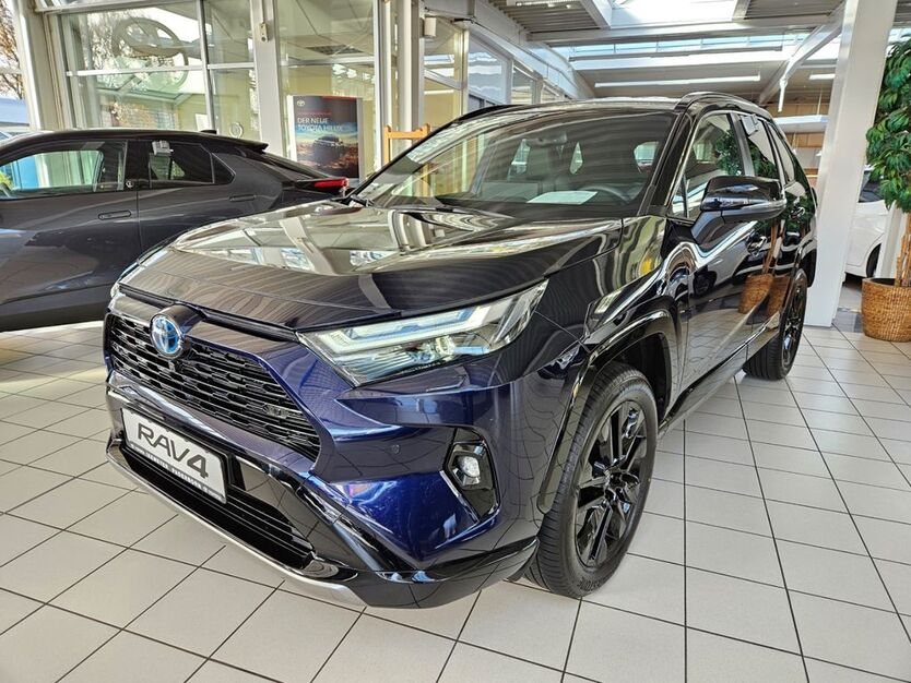 Toyota RAV 4 5.991 km 46.450 € Paderborn 33104