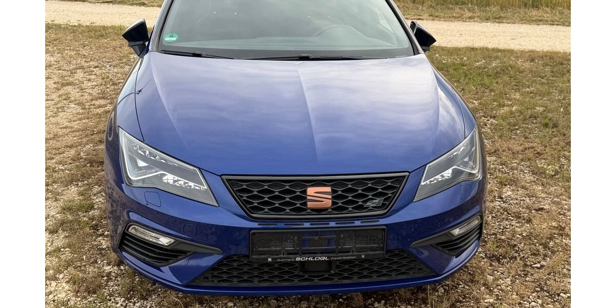 Seat Leon 72.600 km 22.700 &euro; Berghülen 89180
