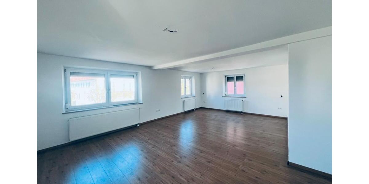 Etagenwohnung Nordendorf - 4 Zimmer, 161 m&sup2;, 2.000&euro; | Angebot:26677294